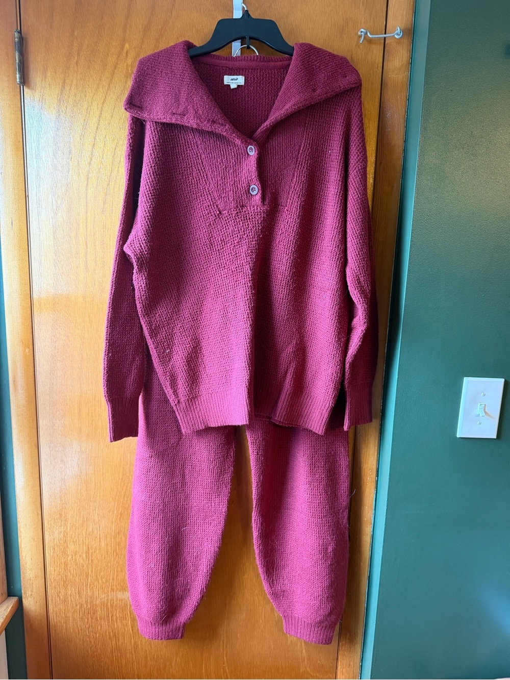 AERIE Cozy Women's Knit Sweater Set - Burgundy